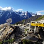 Colpo d'occhio sulla Val Ferret dal Colle Battaglione Aosta (2882 m).